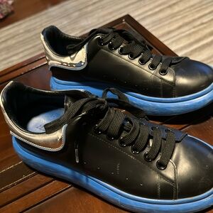 Alexander McQueen men sneakers in blue and black fair condition